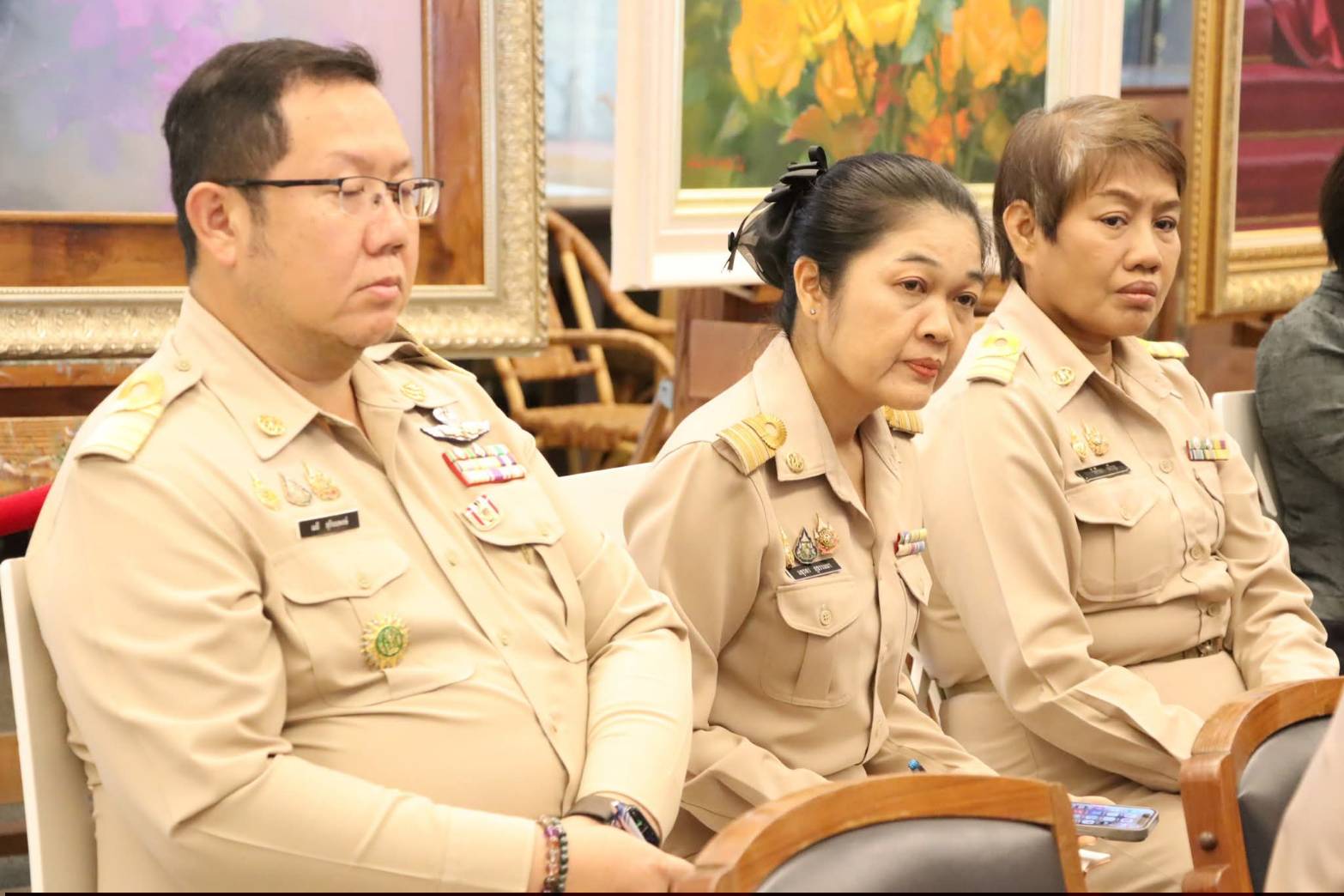 title - ศพส. ประชุมเตรียมความพร้อมจัดนิทรรศการ งานพระราชพิธีถวายพระเพลิงพระบรมศพ สมเด็จพระนางเจ้าสิริกิติ์ พระบรมราชินีนาถ พระบรมราชชนนีพันปีหลวง ณ ศูนย์ส่งเสริมและพัฒนาอาชีพเสริมนอกภาคการเกษตร (ศูนย์ศิลปาชีพ บางไทรฯ (เดิม)) 